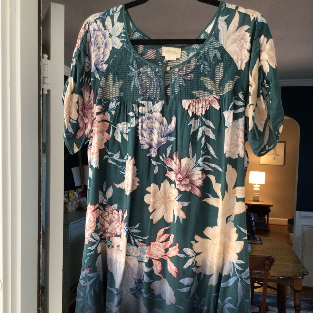 Anthropologie Edme & Esyllte green  floral top